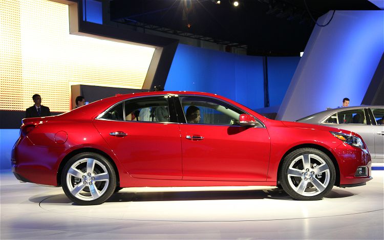 /pics/new-chevrolet-malibu-2012.jpg