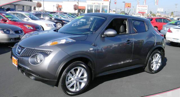 /pics/new-nissan-juke-2012-dealer.jpg