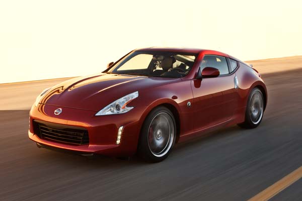 /pics/nissan-370z-2013.jpg