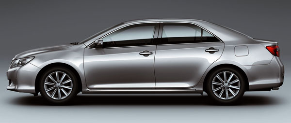 /pics/toyota-camry-hybrid-best-2012-car.jpg