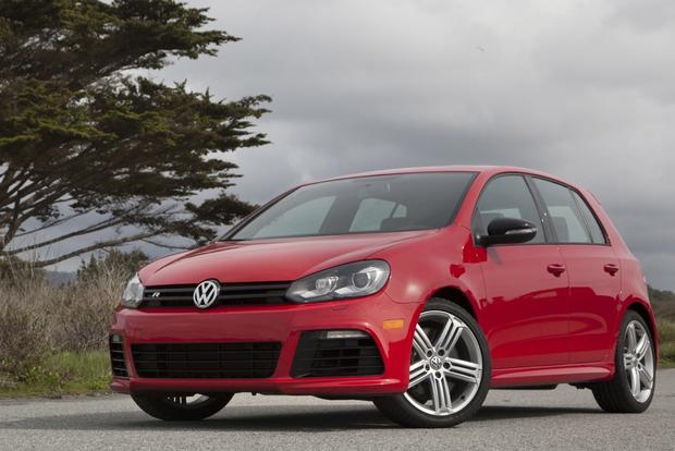 /pics/volkswagen-golf-red-hatchback-sports-wheels.jpg